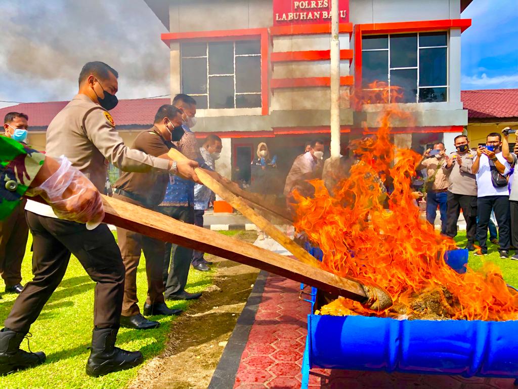 Gram dan 185 Butir Ekstasi Dimusnahkan Polres Labuhanbatu