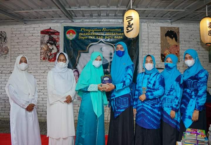 GPMB Batubara Terima Buku Anak dan Al Qur'an dari DWP