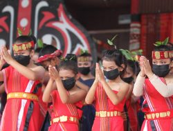 Festival Toba Kaldera Unesco Global Geopark Tampilkan Lomba Menari dan Kuliner Tradisional