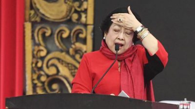 Diragukan Kemampuannya, Megawati Garuk Kepala