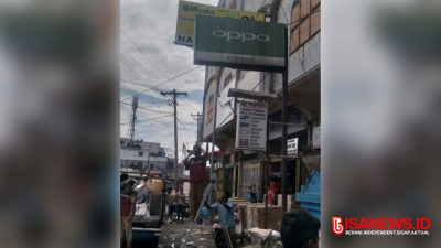 Sejumlah Reklame Di Tanjung Tiram Dibongkar Paksa
