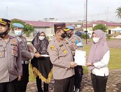Kapolres Batubara Beri Hadiah ke PHL Ajak Warga Vaksin 10 Kapolres Batubara Beri Hadiah ke PHL Ajak Warga Vaksin
