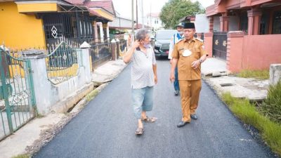 Tiga Pengerjaan Hotmix Ditinjau Plt Walikota Tanjungbalai 