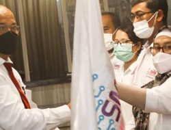 Ketua SMSI Banten Lesman Bangun kukuhkan Ayu Kartini jadi ketua SMSI kota Tangerang