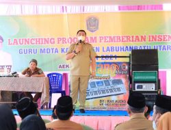 Bupati Salurkan Insentif Rp 300 Ribu Untuk 157 Guru MDTA Labura 2 Bupati Salurkan Insentif Rp 300 Ribu Untuk 157 Guru MDTA Labura