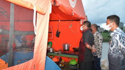 Bupati Sergai Darma Wijaya Pantau Stok Pangan di Posko Pengungsi