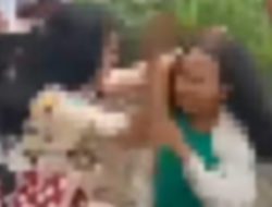 Aksi Sekelompok Wanita Pukul dan Tendang Anak Dibawah Umur di Medan Viral 2 Aksi Sekelompok Wanita Pukul dan Tendang Anak Dibawah Umur di Medan Viral