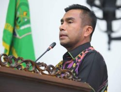 Wabup Hadiri Pelantikan Jhony Efendi Siahaan Jadi Anggota DPRD Labura