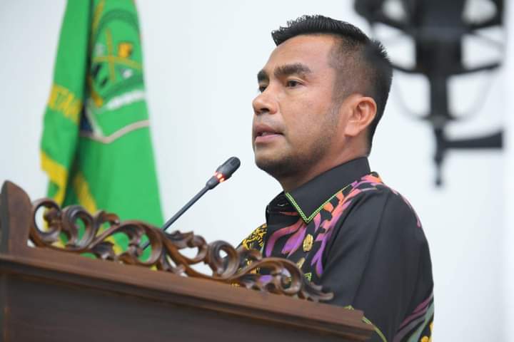 Wabup Hadiri Pelantikan Jhony Efendi Siahaan Jadi Anggota DPRD Labura