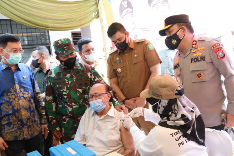 Vaksinasi Booster Pemko Medan Prioritaskan Lansia