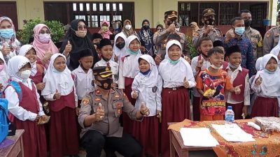 Kapolres Batu Bara Dorong Semangat Anak SD Peserta Vaksinasi