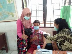 SDN 066052 dan Puskesmas Bromo Gelar Vaksin 6 SDN 066052 dan Puskesmas Bromo Gelar Vaksin