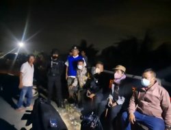 Antisipasi Tawuran Pemuda Antar Desa Petugas Lakukan Penyekatan