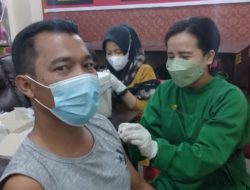 Polsek Medan Baru Laksanakan Vaksinasi Booster