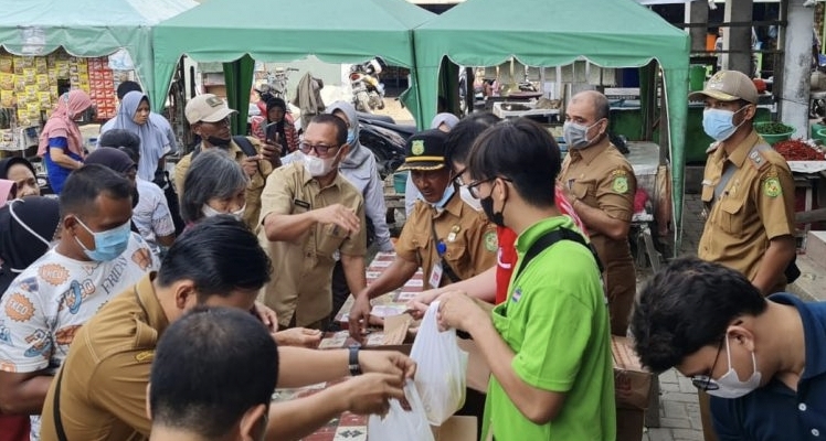 Operasi Pasar Pemko Medan, Minyak Goreng Rp 14.000