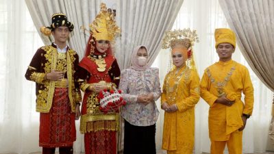 Enam Pakaian Pengantin Adat Sumut akan Dibakukan