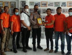 Target Vaksinasi Tercapai, Kapolsek Medan Timur Dapat Penghargaan 3 Target Vaksinasi Tercapai, Kapolsek Medan Timur Dapat Penghargaan