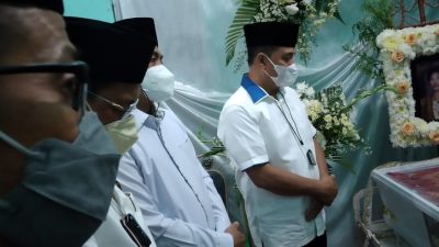 Ibunda Tobok Meninggal, Bupati Batu Bara Datang Melayat