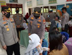 Kapolres  Batubara Cek Vaksinasi Anak di Desa Sumber Padi