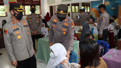 Kapolres  Batubara Cek Vaksinasi Anak di Desa Sumber Padi
