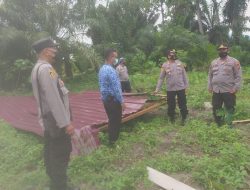 Kapolsek Indrapura Bantu 4 Warga Korban Puting Beliung