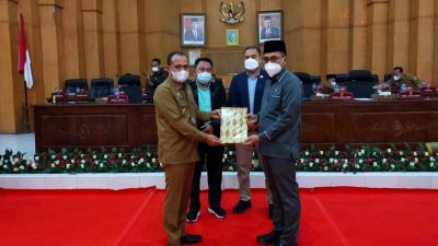 Bupati Batu Bara Sampaikan Nota Empat Ranperda