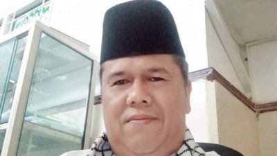 Ustadz Hasrat Ajak Umat Islam Gemar ke Masjid