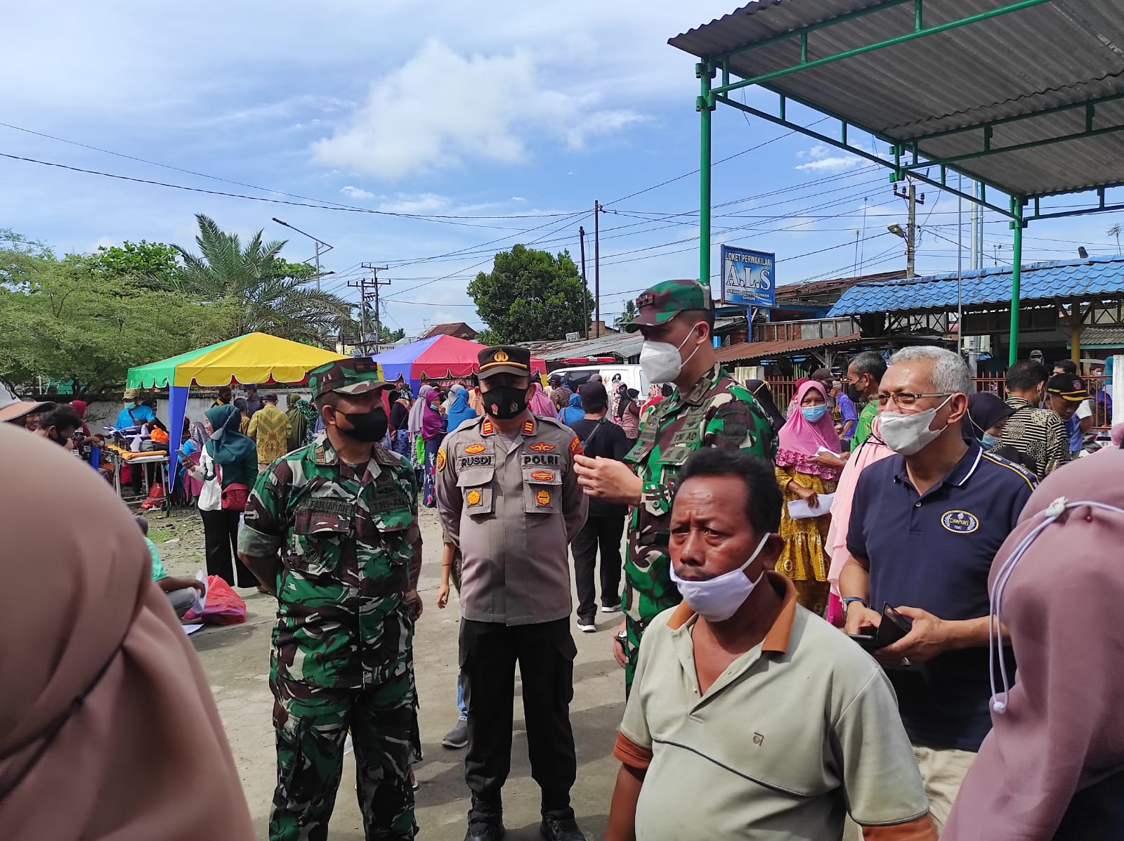 Dandim Asahan Monitor Vaksinasi dan Penyaluran BPNT di Batubara