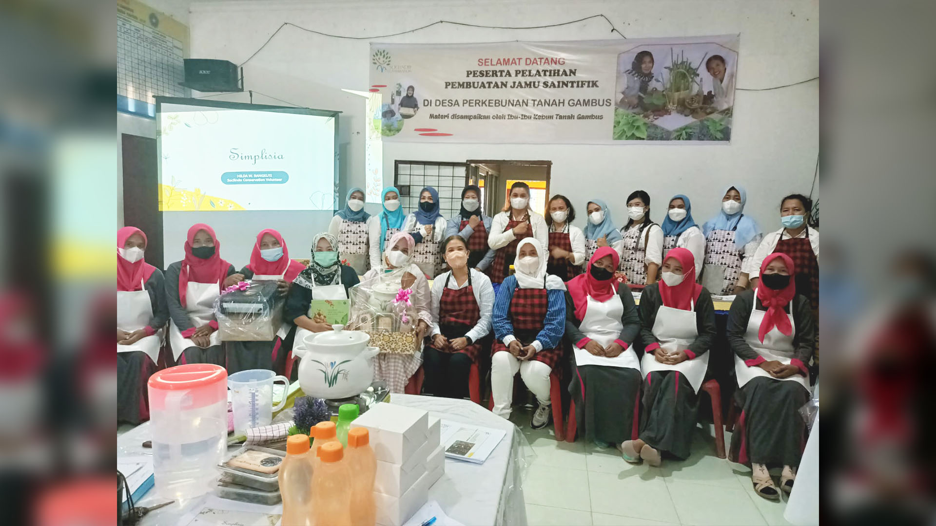 Pelatihan Pembuatan Jamu Saintifik Bersama PKK Desa