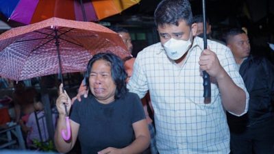 Rumahnya Kebanjiran, Seorang Ibu Nangis Minta Tolong Walikota Medan