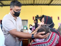 Bobby Nasution Dengarkan Warga di Posyandu Mangga Medan Denai 7 Bobby Nasution Dengarkan Warga di Posyandu Mangga Medan Denai
