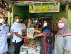PUD Pasar Medan Berikan Bantuan di 2 Pasar