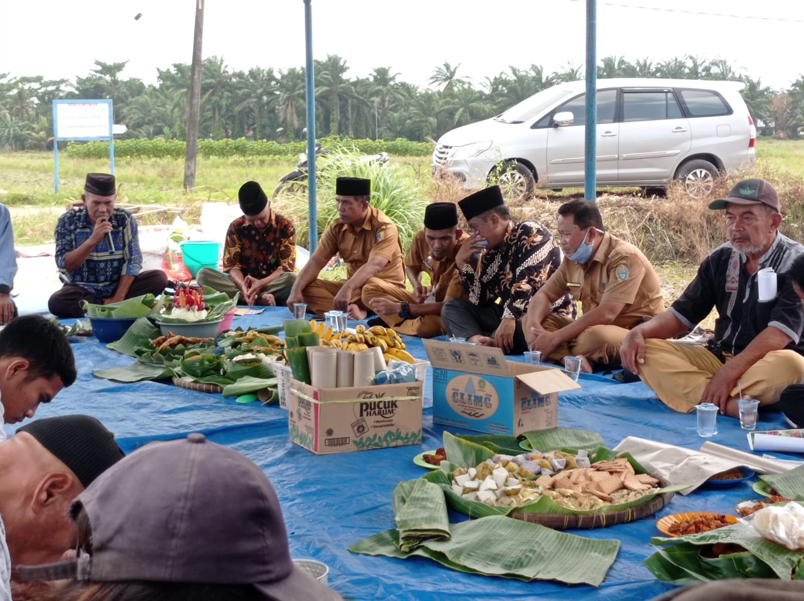 Petani Desa Tanah Rendah Syukuran 