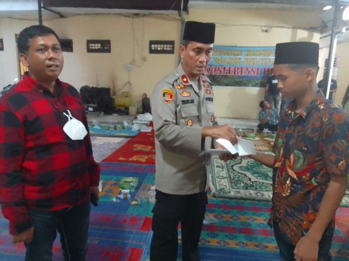 Polsekta Deli Tua Buka Puasa Bersama Yatim Piatu