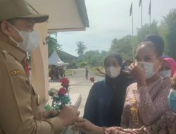 Emak-emak di Batu Bara Minta Bupati Zahir Lanjutkan Program Kerjanya