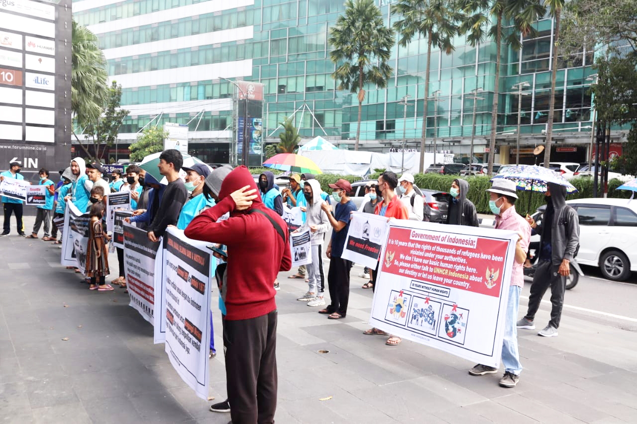 Pengungsi Afghanistan Demo UNHCR, Apa Tuntutannya?