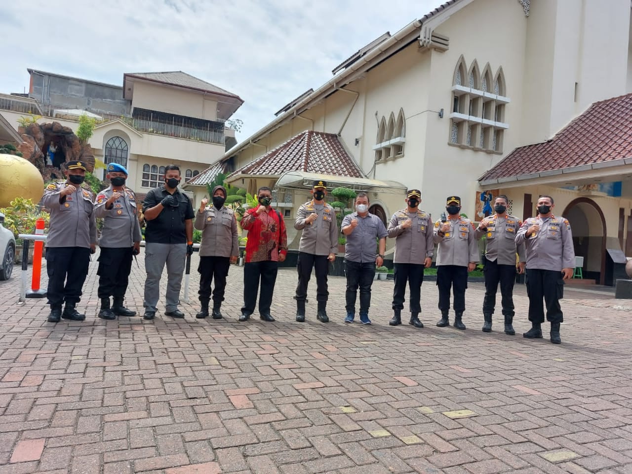 Perayaan Kenaikan Isa Almasih di Medan Aman