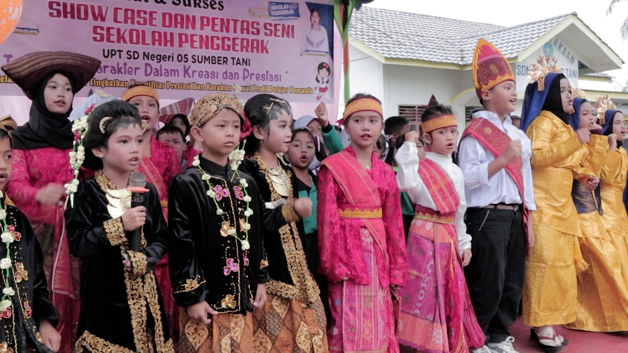 Pelajar SDN 05 Sumber Tani Unjuk Kemampuan di Acara Show Case dan Pentas Seni