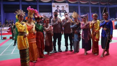 Pertandingan Badminton TNI – Polri Resmi Dibuka