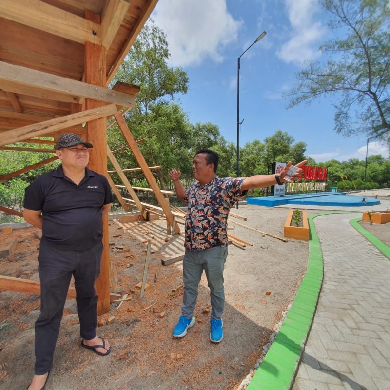 Obyek Wisata Pantai Sejarah Bangun Galery Batik Mangrove, Ketua Kadin OK Faizal Beri Apresiasi