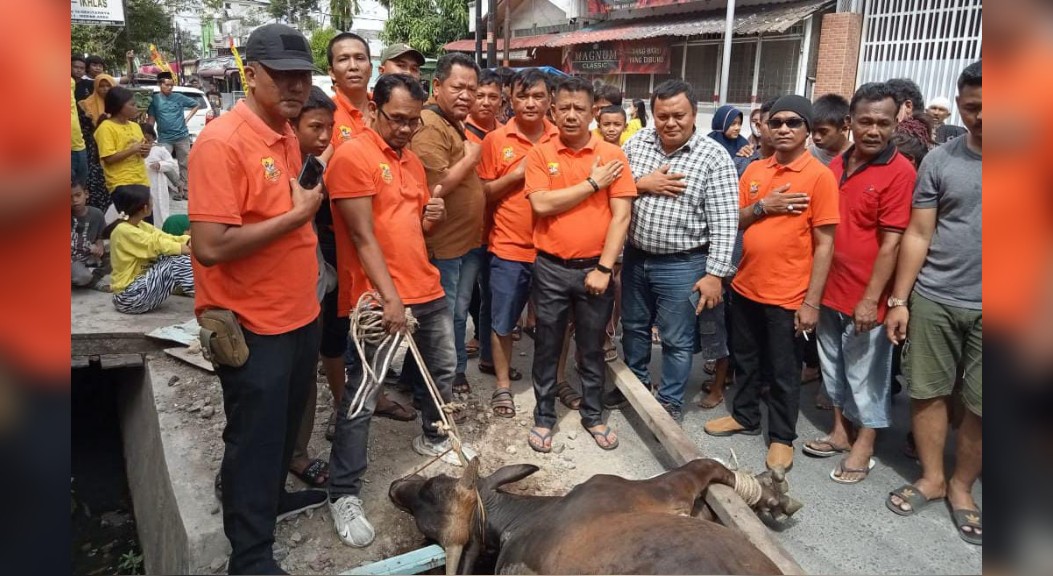 Pewarta Polrestabes Medan Salurkan Ratusan Paket Daging Kurban