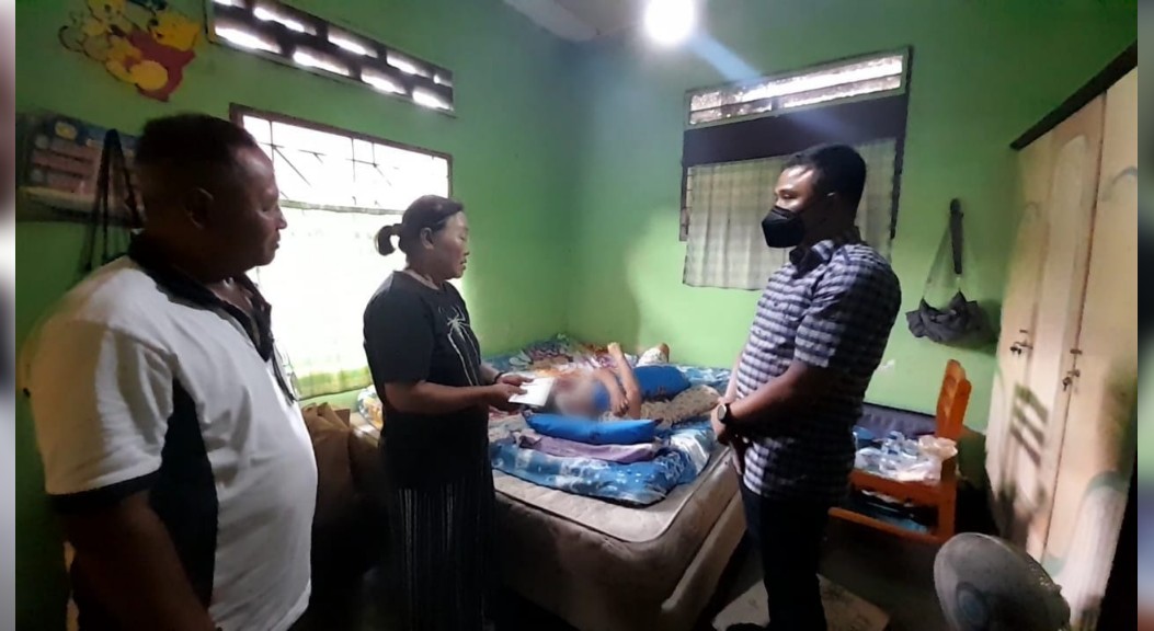 Kapolrestabes Medan Jenguk Wanita Korban Penganiayaan Oknum Geng Motor