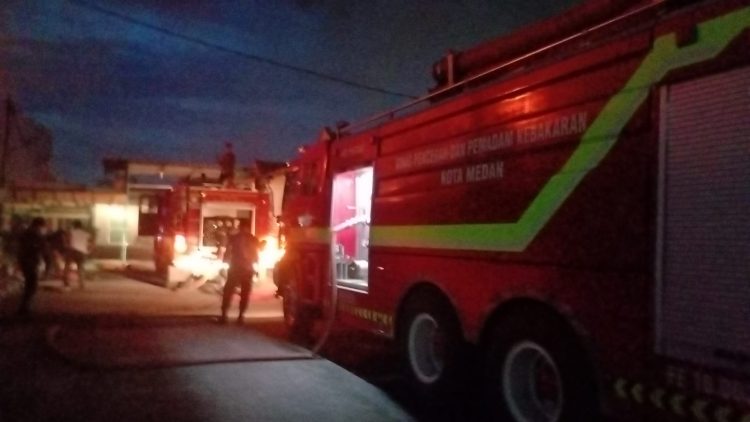 RS Putri Hijau Medan Terbakar