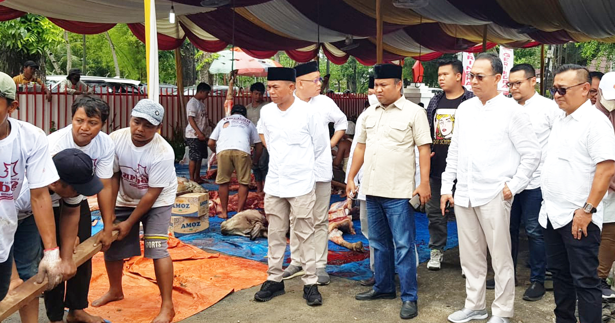Gerindra Sumut Bagikan 1.300 Paket Daging Kurban