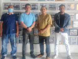 Kunjungi Kantor Pewarta, Ketum Forkolimat Janjikan Sembako untuk Jurnalis