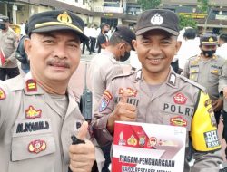 Bhabinkamtibmas Polsek Percut Sei Tuan Terima Penghargaan Problem Solving Terbanyak