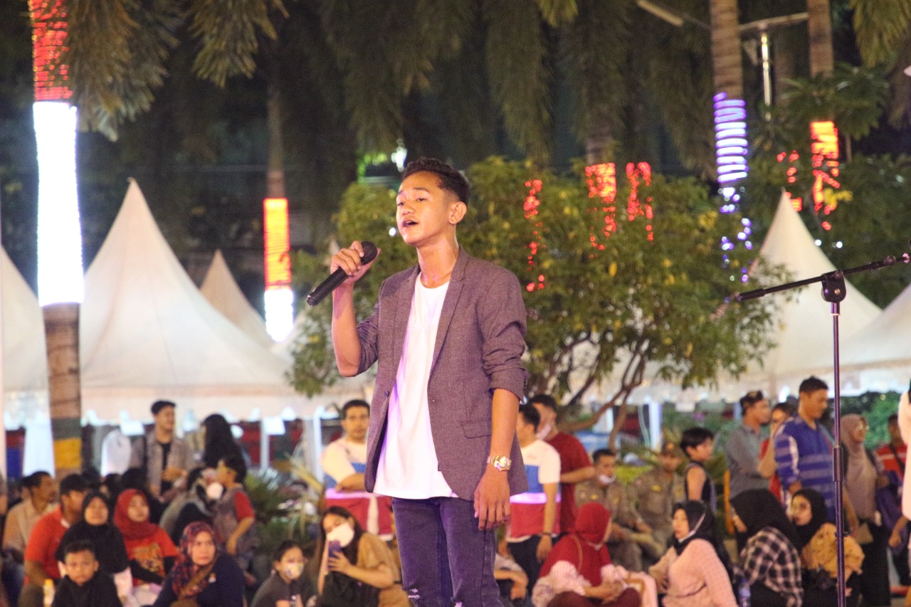 Musisi Jalanan Unjuk Kebolehan Di Panggung Beranda Kreatif Medan
