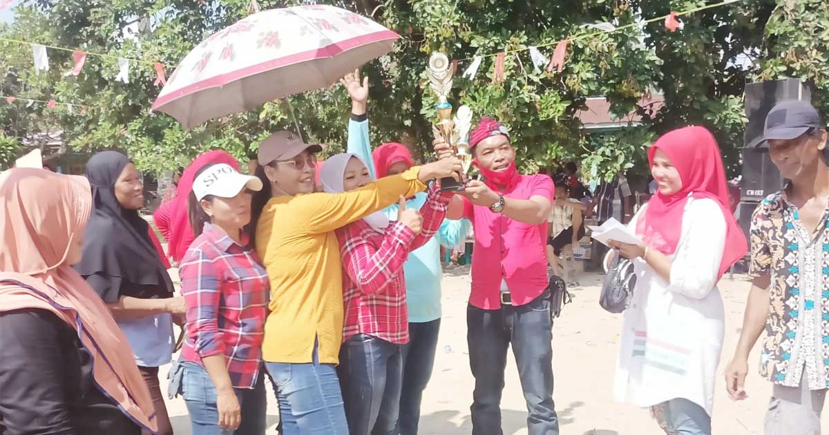 Lomba 17-an di Desa Empat Negeri, Semua Peserta Dapat Hadiah