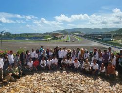 Dari Senggigi ke Mandalika: Catatan dari International Conference Intellectual property Rights – Optimizing Intellectual Property Product For Public Welfare (Lombok, 12-15 Oktober 2002)