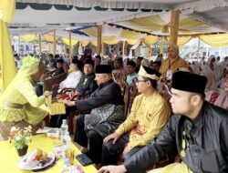 Kharisma Tetap Bersinar, Kunjungan Dato’ Seri Syamsul Arifin Disambut Hangat Massa 12 Kharisma Tetap Bersinar, Kunjungan Dato’ Seri Syamsul Arifin Disambut Hangat Massa
